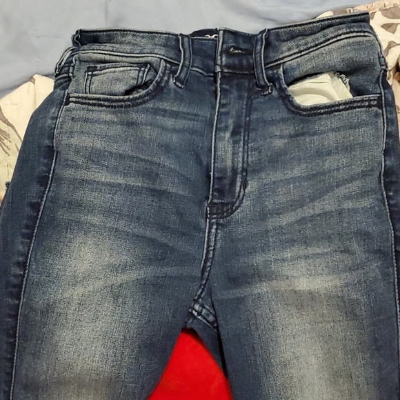 HOLLISTER HIGH RISE SUPER SKINNY JEANS 0R- W24 - Picture 4 of 7